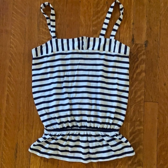 Euc GAP tank - Picture 1 of 4